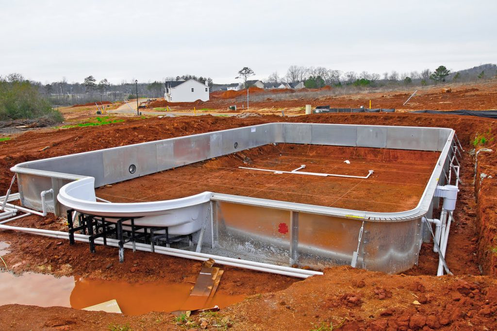 Construction de piscines : que couvre la garantie décennale ?