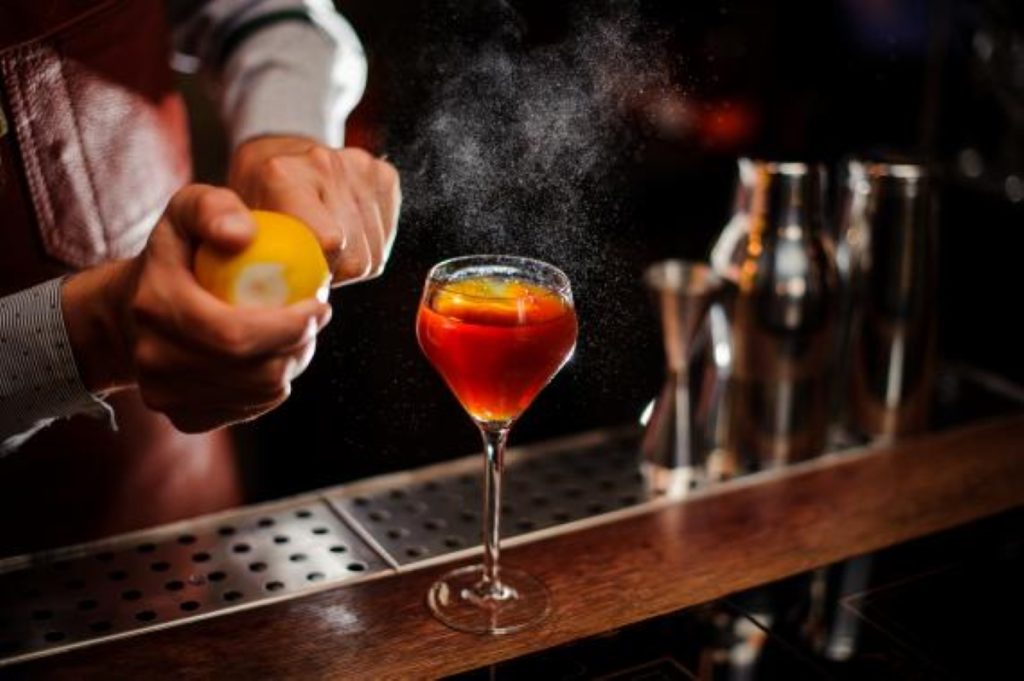 Comment réaliser un cocktail fumant ?